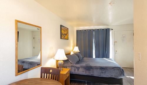 Room, 1 Bedroom, Non Smoking (1 King Bed)