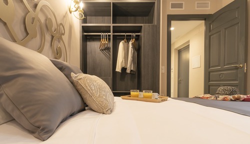 Deluxe Apartment (3 adults)