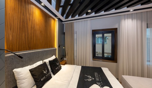 Superior Suite, 1 King Bed with Sofa bed, Kitchen
