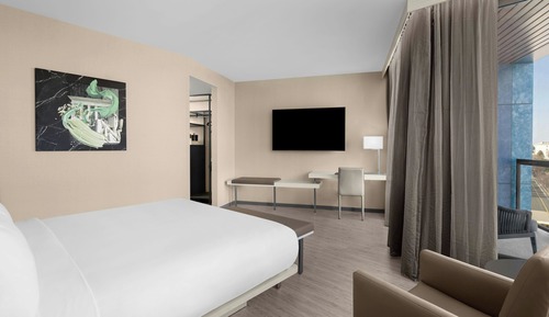 Room, 1 King Bed, Non Smoking, Balcony