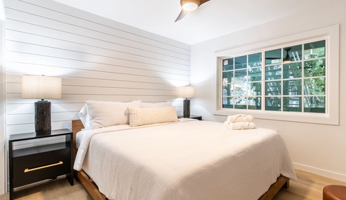 Studio Suite, 1 King Bed with Sofa bed