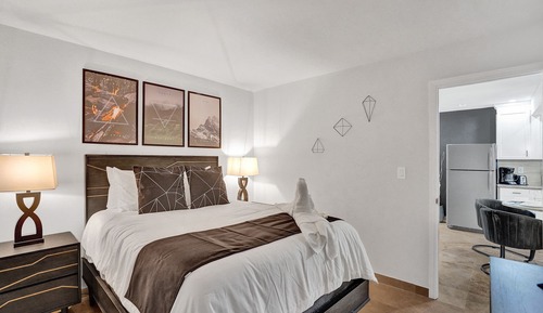 Apartment (9)