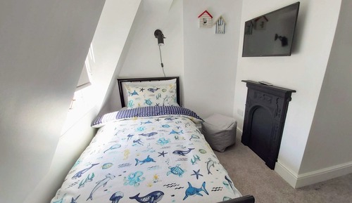 Deluxe Suite, Ensuite, Partial Sea View