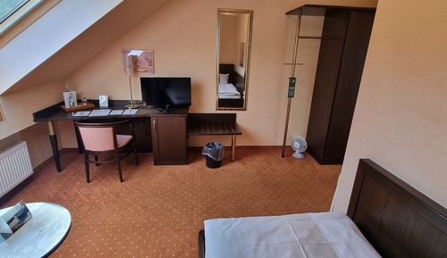 Comfort Single Room