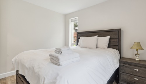 Classic Chalet, 4 Bedrooms (BV 9 -Tyrolean Chalet, No Pool Access)