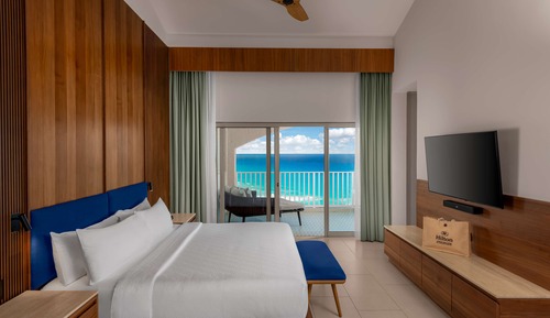 Enclave Honeymoon Suite - King Bed