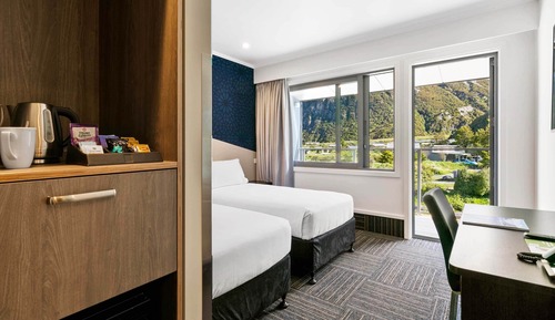 Mt Cook Lodge Room Village View with 1 King Bed