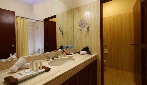 Superior Room with 2 single beds, Lake View (Sunset)