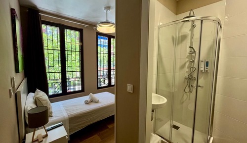 Standard Single Room, Ensuite