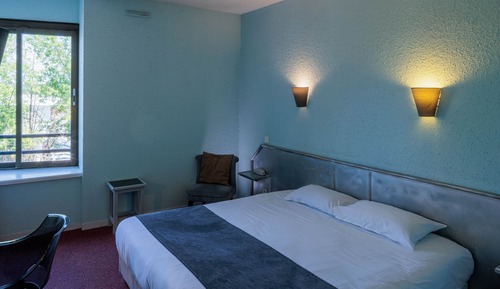 Family quintuple room