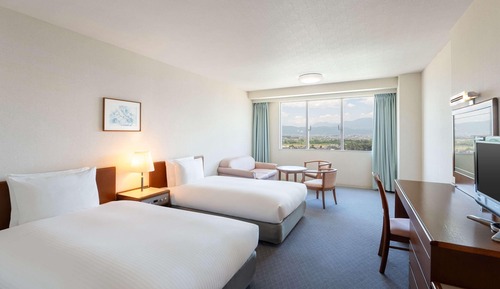 Classic Room, Multiple Beds, Mountain View