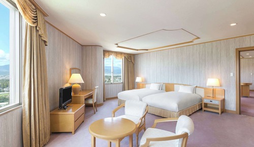 Deluxe Suite, Multiple Beds