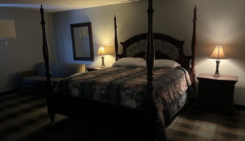 King Jacuzzi Suite