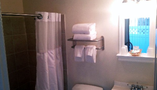 Traditional Studio Suite, 1 King Bed, Kitchenette