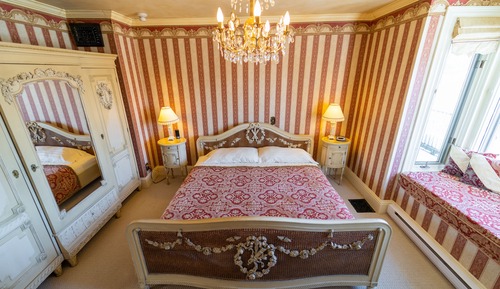 Dyas Suite (Rm#2)