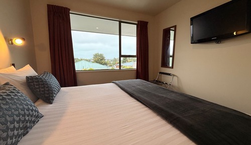 Two Bedroom with Spa