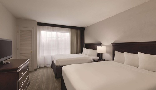 Suite, 2 Queen Beds, Non Smoking (Upgrade)
