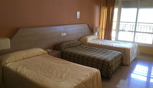 Triple Room