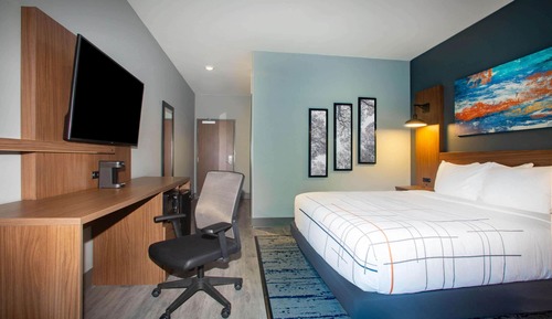 Room, 1 King Bed, Accessible, Non Smoking (Mobility/Hearing Impaired)