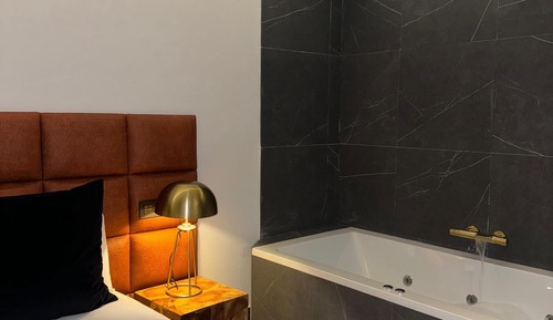 Signature Apartment