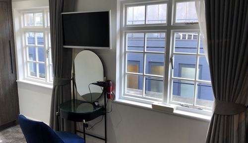 Family Apartment, Ensuite