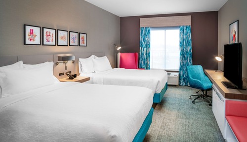 Room, 2 Queen Beds, Accessible (Roll-In Shower)