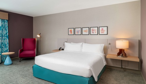 Room, 1 King Bed, Accessible (Hearing)