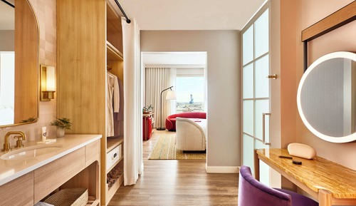 Grand Suite, Multiple Beds, City View