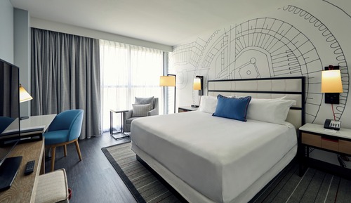 Deluxe Room, 1 King Bed