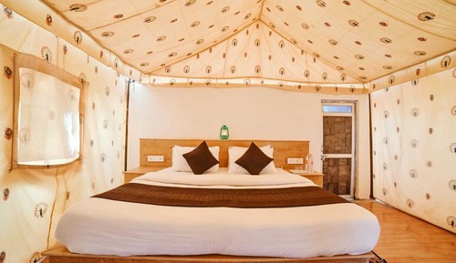 Deluxe Tent