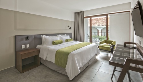 Deluxe Room, 1 King Bed