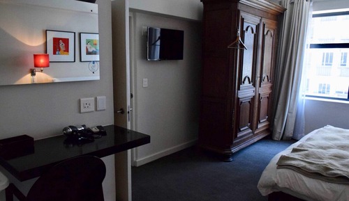 Apartment (1 Bedroom)