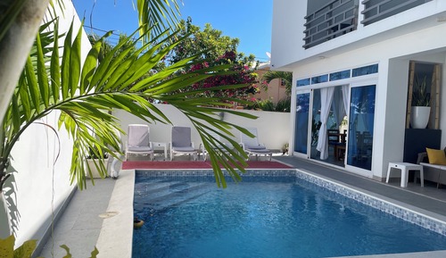 Superior Double Room, 1 King Bed, Pool View