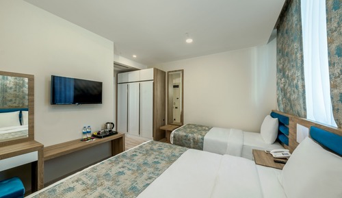 Family Room, Multiple Beds