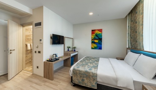 Junior Suite, 2 Bedrooms, City View