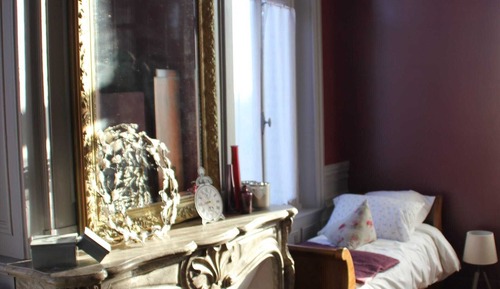 Triple Room (Bovary)
