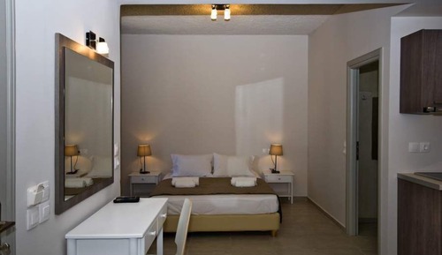 Standard Studio, Pool View (2 Adults)