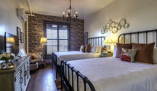 Standard Room, Private Bathroom (Victorian Rose)