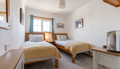 Comfort Twin Room, Ensuite (Room 4)