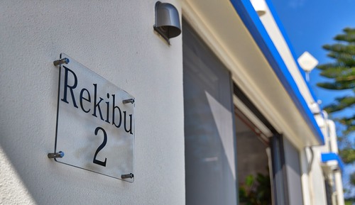 Design House, 2 Bedrooms (Rekibu2)