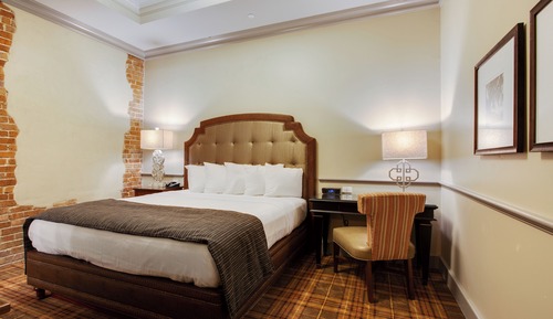 Room, 1 King Bed, No Windows