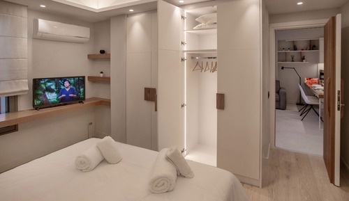 Deluxe Apartment, 1 Bedroom, Balcony, City View (4)