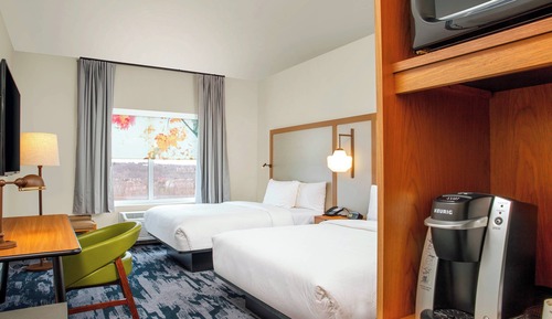 Room, 2 Queen Beds (Mobility Accessible, Tub)