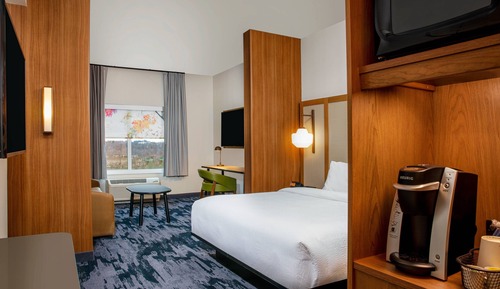 Suite, 1 King Bed with Sofa bed (Hearing Accessible)