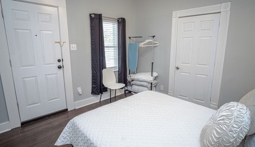 Apartment (1 Bedroom)