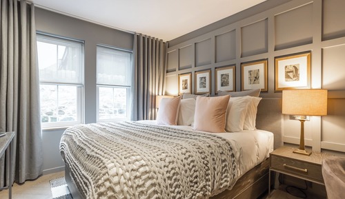 Classic 1 Bedroom Apartment