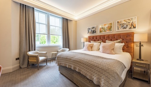 Deluxe 2 Bedroom Apartment