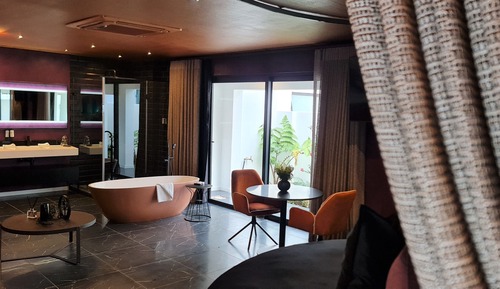 Romantic Suite, 1 King Bed, Terrace, Garden Area