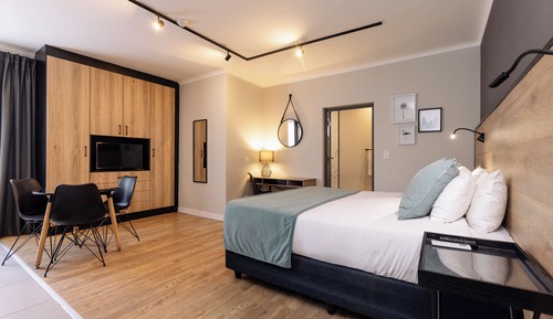 Classic Studio, 1 King Bed