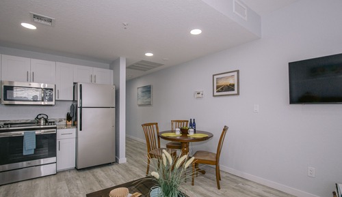 Deluxe Suite, 1 Queen Bed with Sofa bed, Accessible